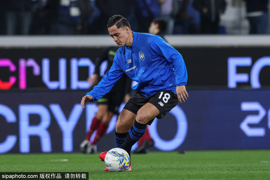 你来我往！阿德耶米右路内切兜射破门，多特将总比分扳平至3-3